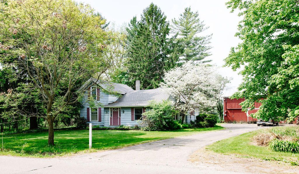 421 Kinsey Avenue Se, Caledonia Vlg, MI 49316