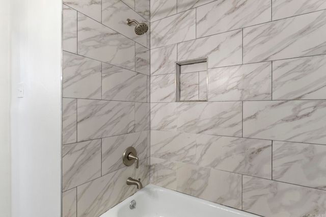 17 Woodcliff Circle, Little Rock, AR 72204