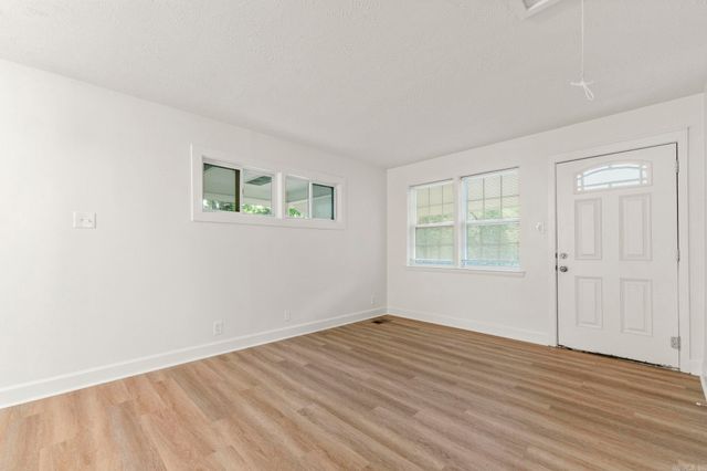 17 Woodcliff Circle, Little Rock, AR 72204