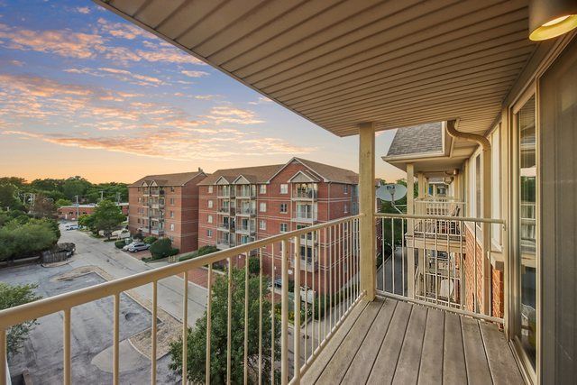 50 N Bokelman Street 535, Roselle, IL 60172