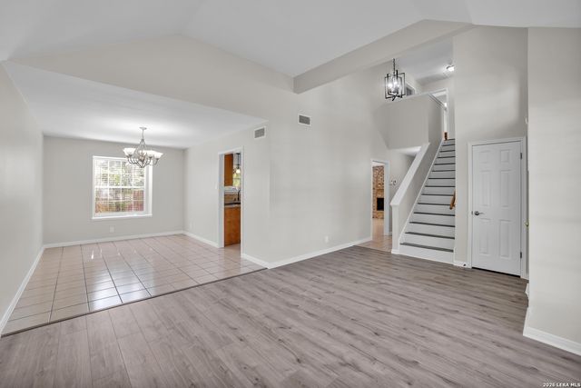 10123 Shadyglen, San Antonio, TX 78240