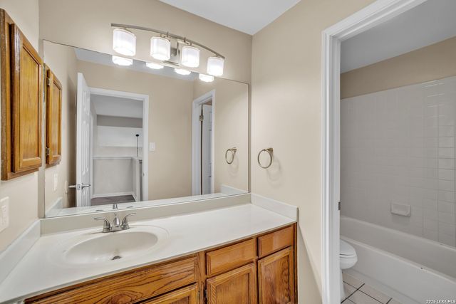 10123 Shadyglen, San Antonio, TX 78240