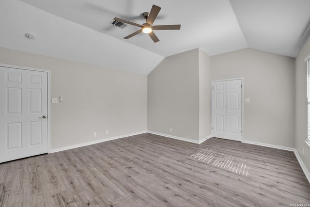 10123 Shadyglen, San Antonio, TX 78240