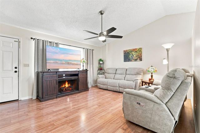 12435 ORANGEWOOD CIRCLE, Tavares, FL 32778