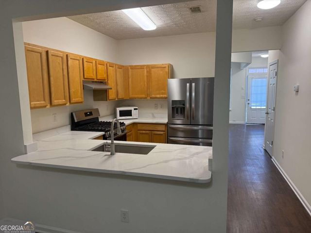 2729 Heathrow Drive, Lawrenceville, GA 30043