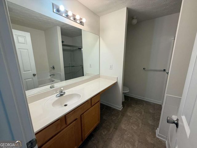 2729 Heathrow Drive, Lawrenceville, GA 30043