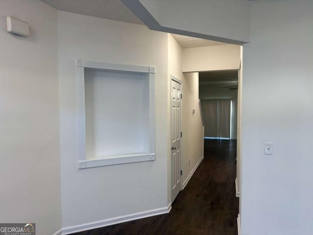 2729 Heathrow Drive, Lawrenceville, GA 30043