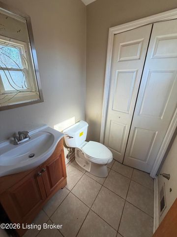 5012 Paramount Dr, Louisville, KY 40258