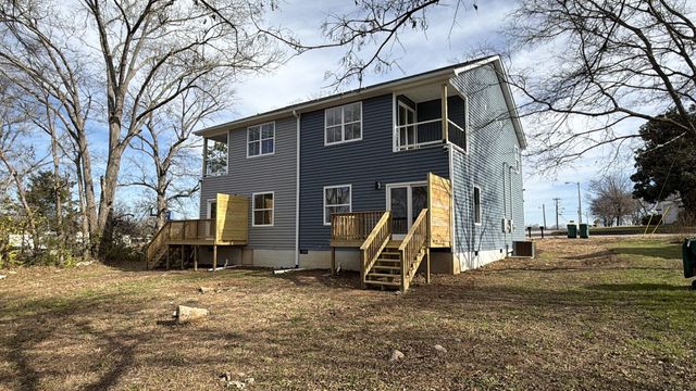 200 Hickory Ave, Lewisburg, TN 37091