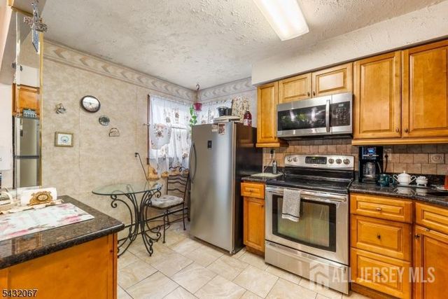 34 GLENWOOD Terrace, Woodbridge Proper, NJ 08863