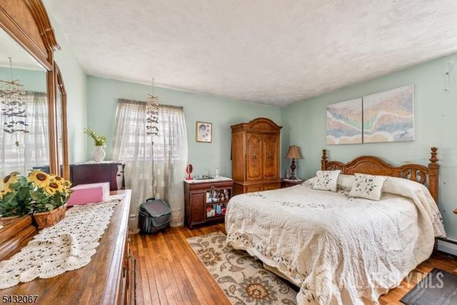 34 GLENWOOD Terrace, Woodbridge Proper, NJ 08863