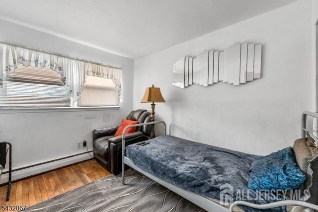 34 GLENWOOD Terrace, Woodbridge Proper, NJ 08863