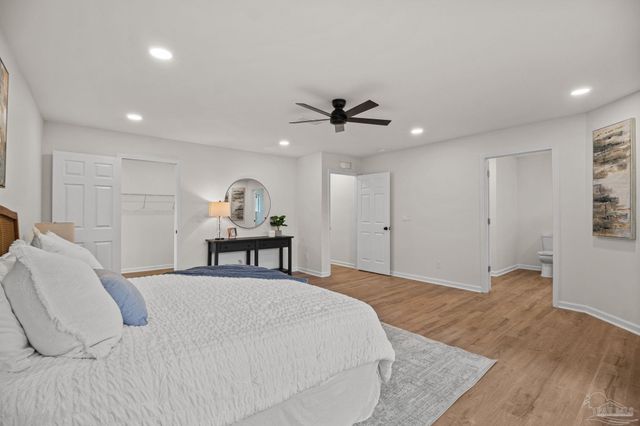 5720 Avenida Robledal, Pensacola, FL 32504
