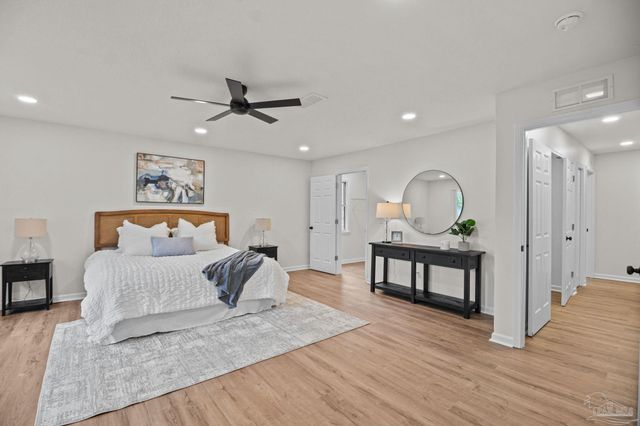 5720 Avenida Robledal, Pensacola, FL 32504