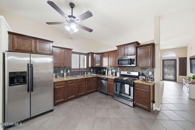 14329 Desert Orchid Drive, Horizon City, TX 79928