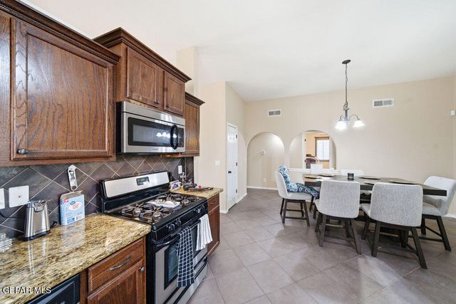 14329 Desert Orchid Drive, Horizon City, TX 79928