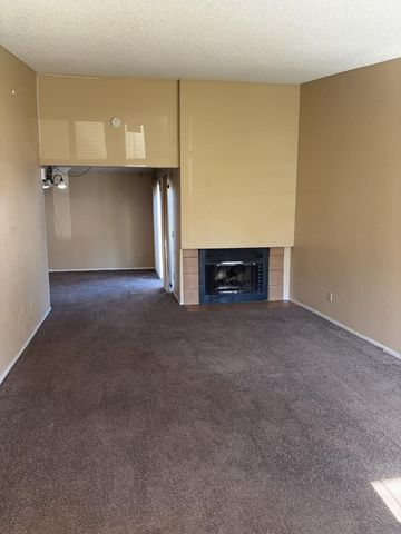 1745 Teralba Way, Sacramento, CA 95833