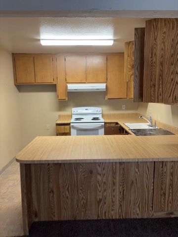 1745 Teralba Way, Sacramento, CA 95833