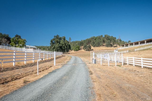 8900 Wight Way, Kelseyville, CA 95451