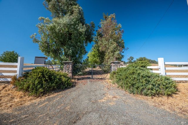 8900 Wight Way, Kelseyville, CA 95451