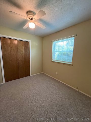 1003 NW 10th Street, Stigler, OK 74432