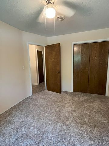 1003 NW 10th Street, Stigler, OK 74432