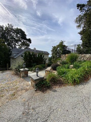 49 Croton Point Avenue C, Croton-on-hudson, NY 10520