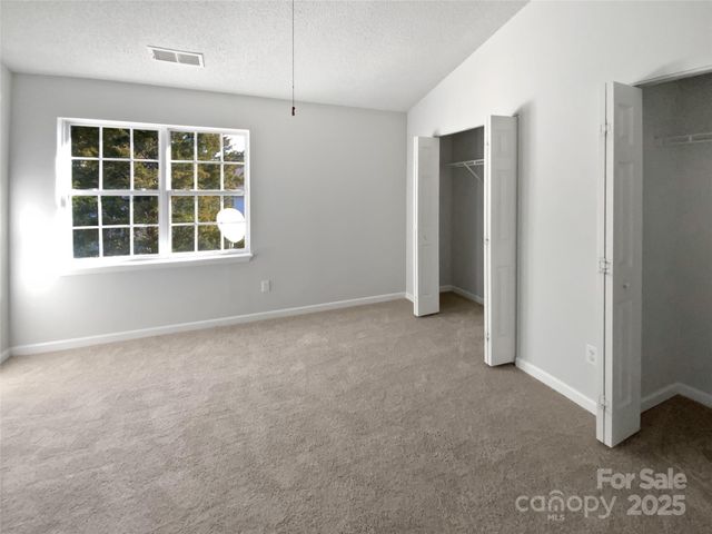 6086 Cougar Lane, Charlotte, NC 28269