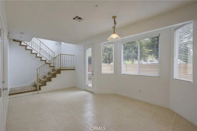 2239 Pacific Avenue E, Costa Mesa, CA 92627