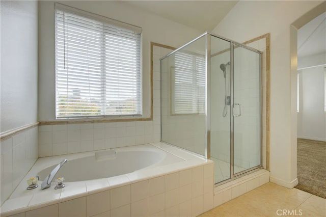 2239 Pacific Avenue E, Costa Mesa, CA 92627
