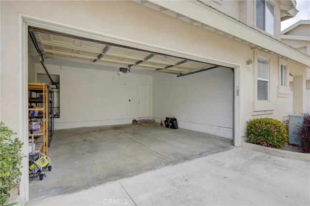 2239 Pacific Avenue E, Costa Mesa, CA 92627