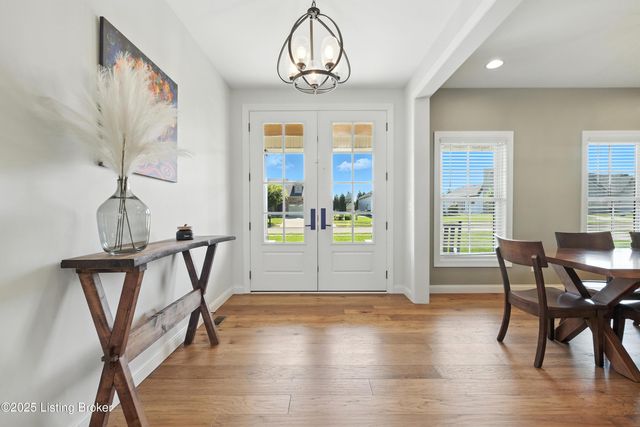 156 Remington Dr, Bardstown, KY 40004