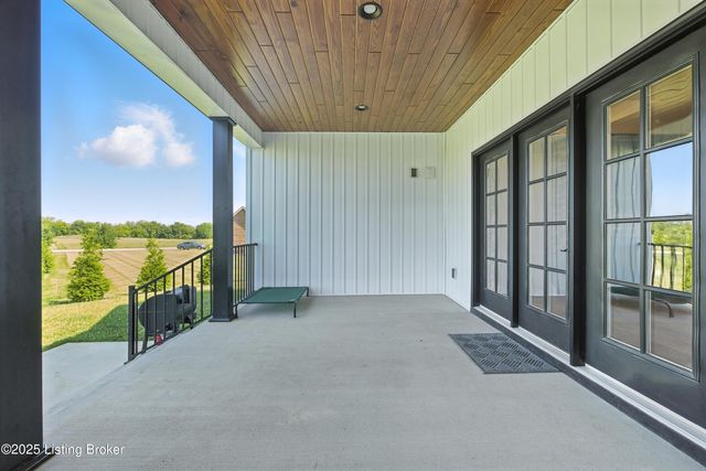 156 Remington Dr, Bardstown, KY 40004