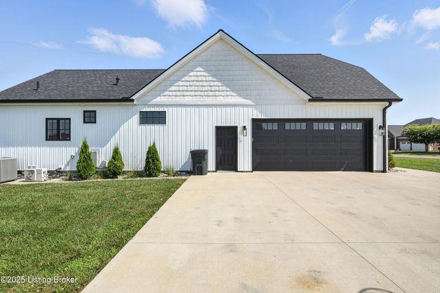156 Remington Dr, Bardstown, KY 40004
