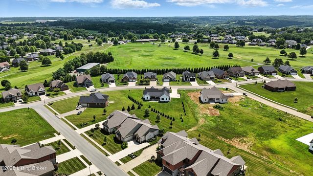 156 Remington Dr, Bardstown, KY 40004