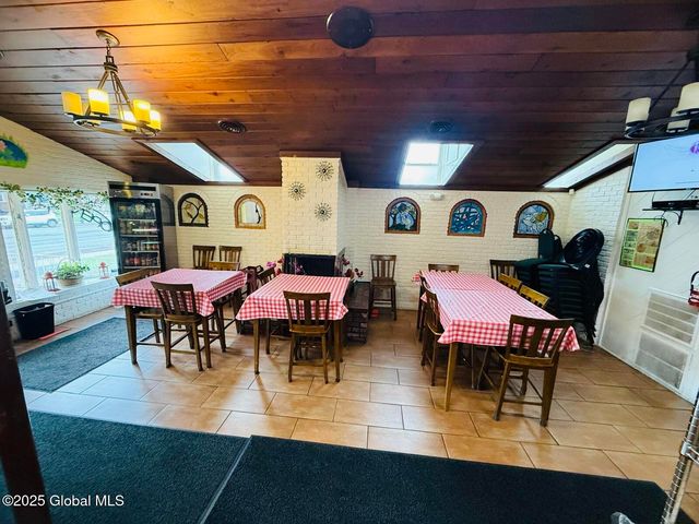 1414 N State Street, Schenectady, NY 12304