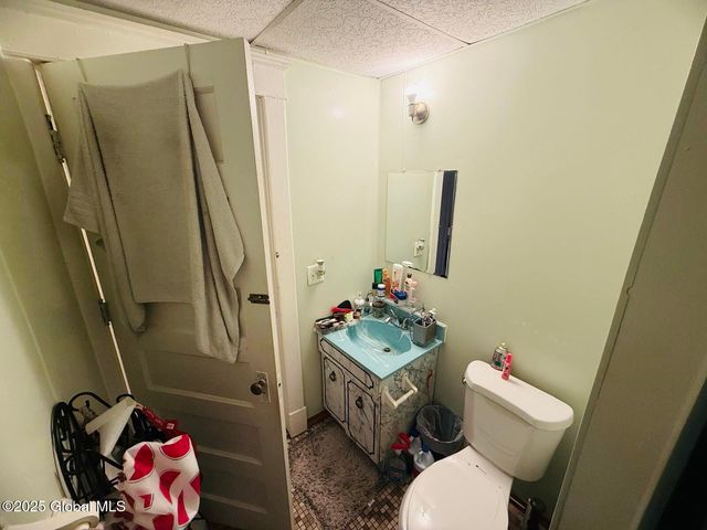 1414 N State Street, Schenectady, NY 12304