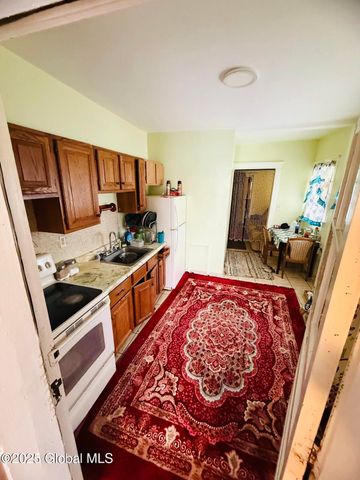 1414 N State Street, Schenectady, NY 12304