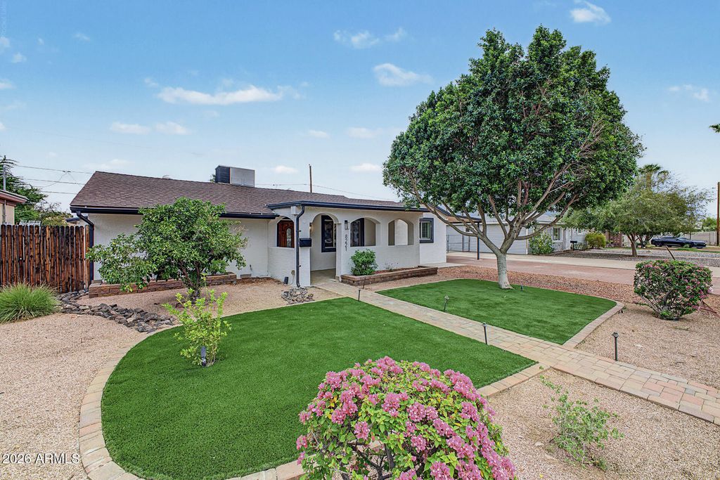 8221 N 31ST Avenue, Phoenix, AZ 85051 — photo 2