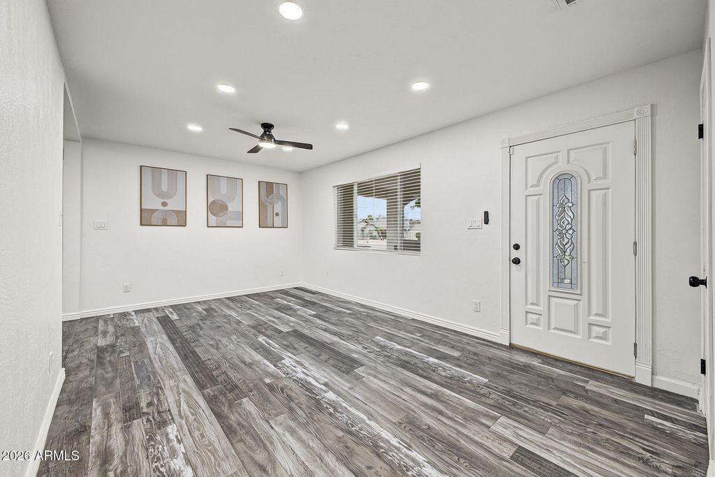 8221 N 31ST Avenue, Phoenix, AZ 85051 — photo 4