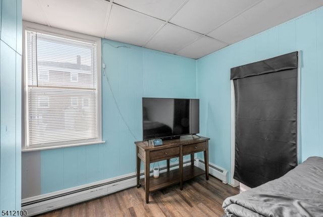 19 Entwistle Ave, Nutley Twp., NJ 07110