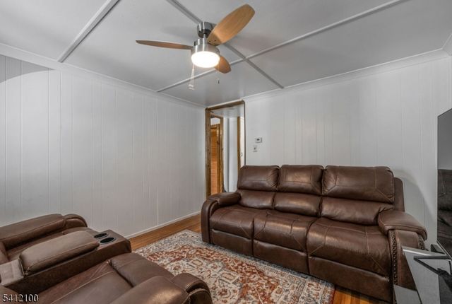 19 Entwistle Ave, Nutley Twp., NJ 07110