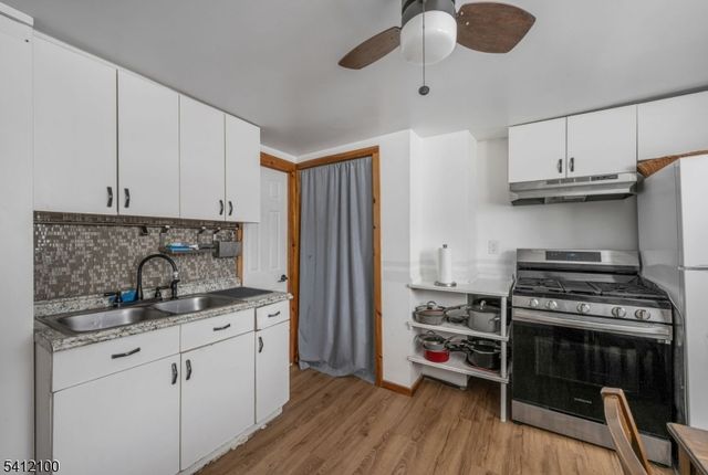 19 Entwistle Ave, Nutley Twp., NJ 07110