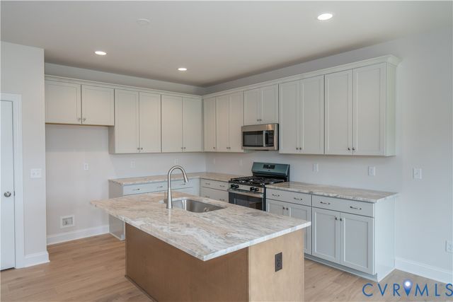 16825 Creek Parke Dr, Moseley, VA 23120