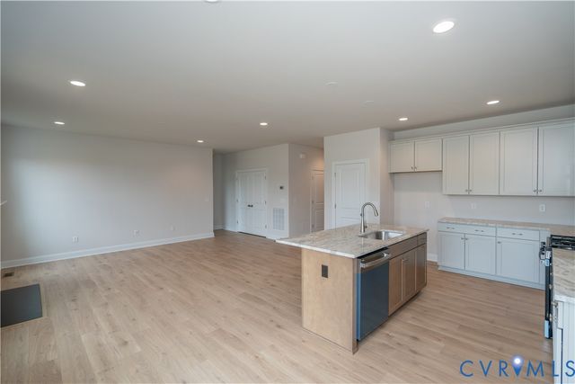 16825 Creek Parke Dr, Moseley, VA 23120