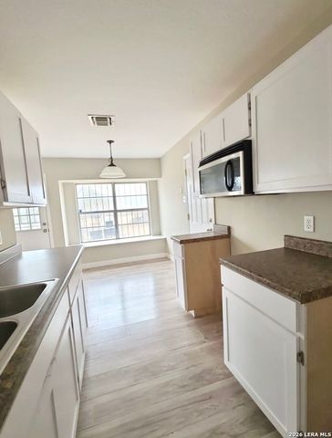 8947 Seacliff St., San Antonio, TX 78242