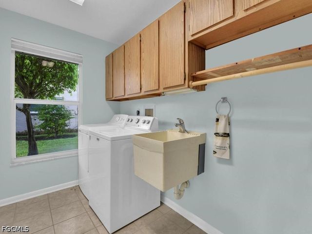 28372 Verde LN, Bonita Springs, FL 34135