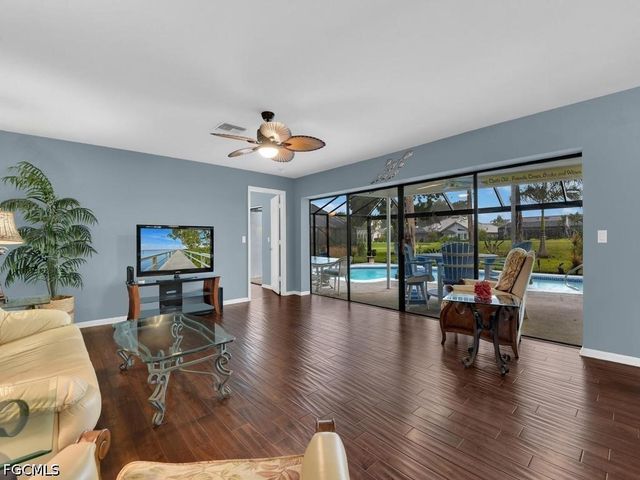 28372 Verde LN, Bonita Springs, FL 34135