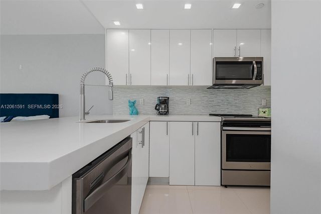 1000 West Ave 1220, Miami Beach, FL 33139