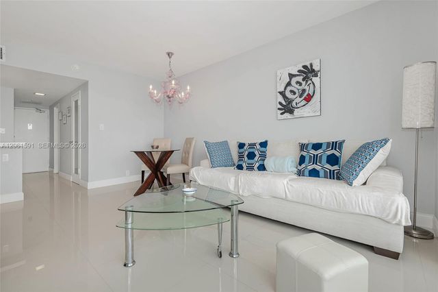 1000 West Ave 1220, Miami Beach, FL 33139